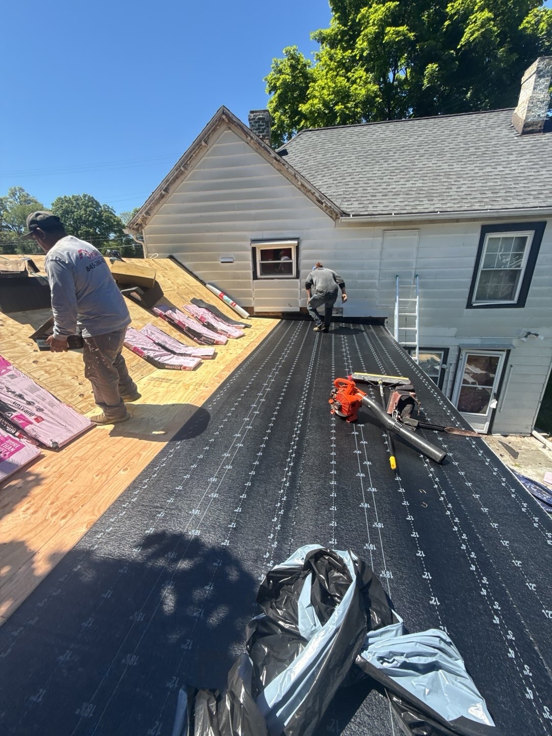 Commercial roofing project