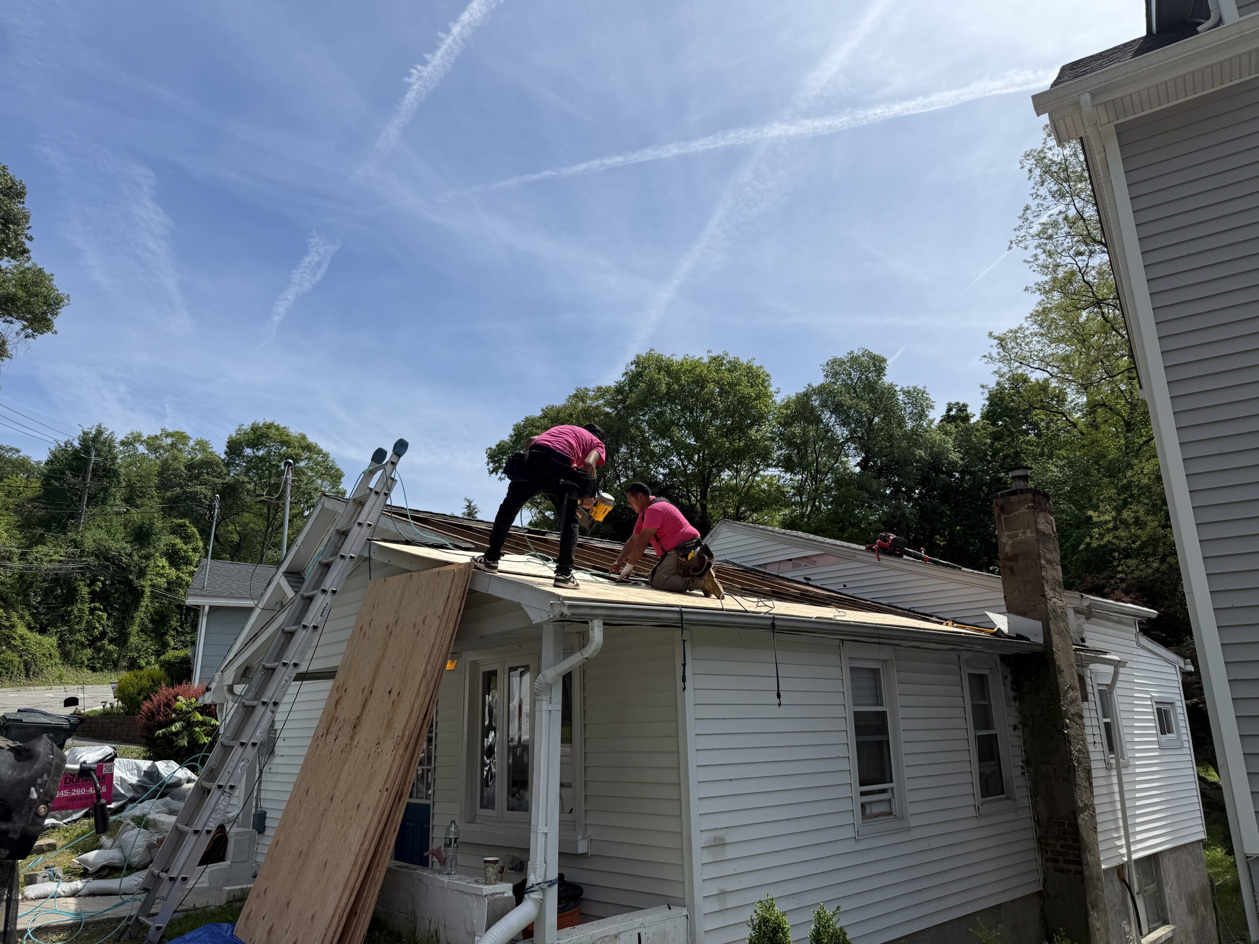 Residential roofing project