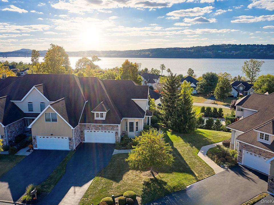 DuraMax roofing installation on a Wappingers Falls, NY home